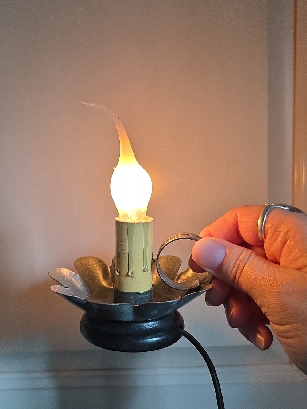 Metal Floral Wall Sconce Lamp with Silicon Flame Bulb - Cream & Black